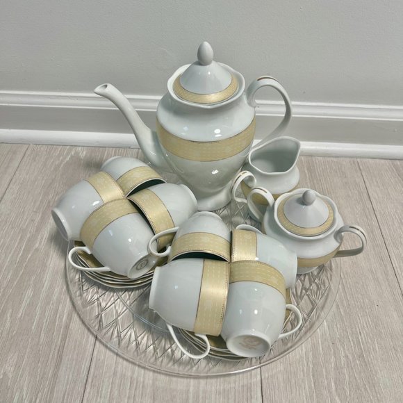 "Lorren Home Trends" China Gold Mix & Match Coffee Set of 19 - Picture 15 of 16